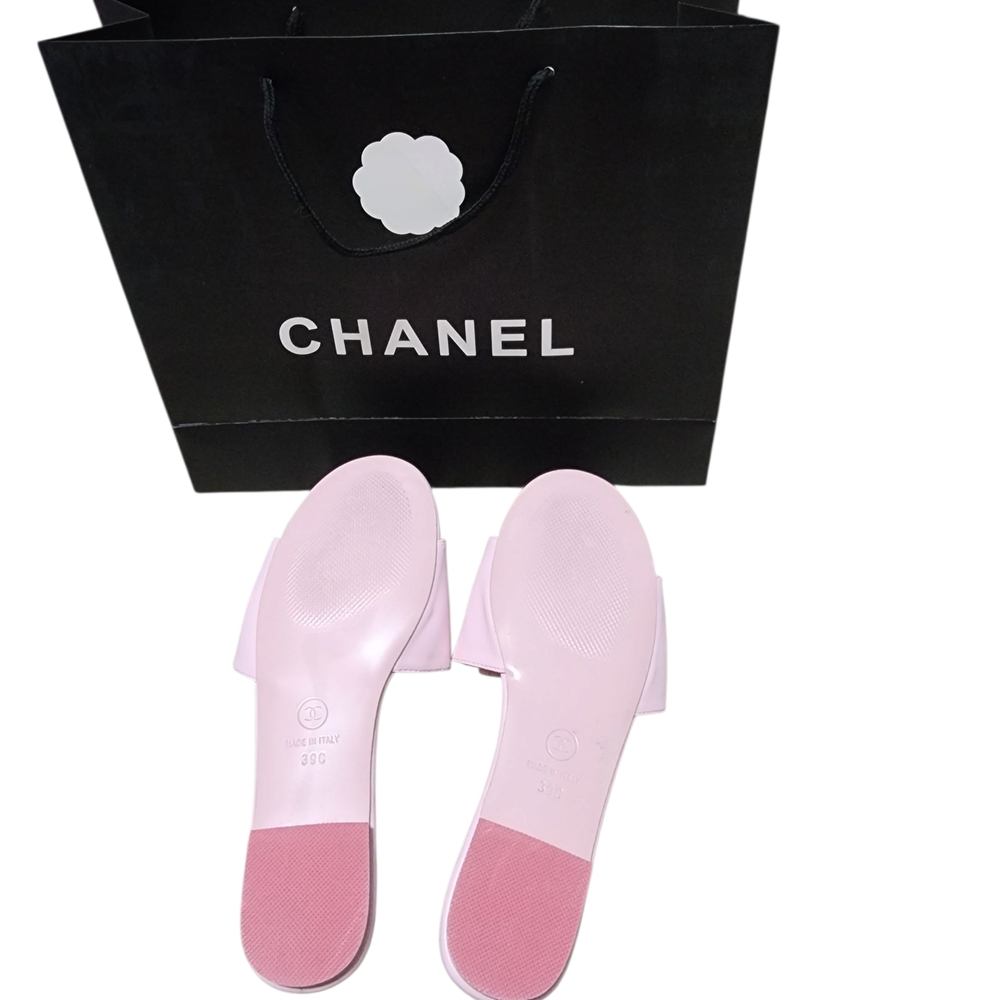 Pink Sandals with Iconic Logo - Picture 4 of 6